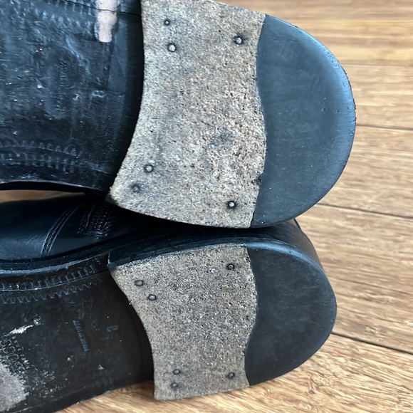 HUGO BOSS Leather boots . - Picture 10 of 10